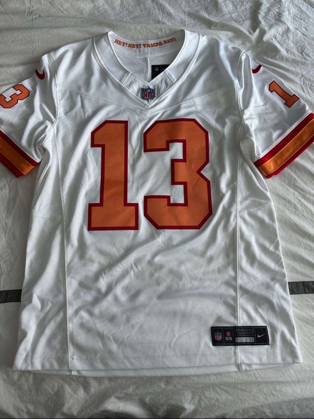 Nike Tampa Bay Buccaneers Mike Evans #13 White NFL Football Jersey MENS SMALL